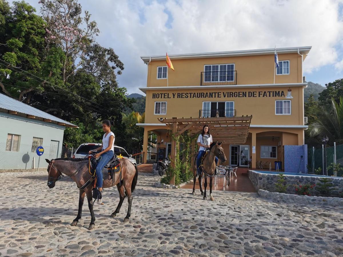 Hotel Y Restaurante Virgen De Fatima La Ceiba Exterior photo